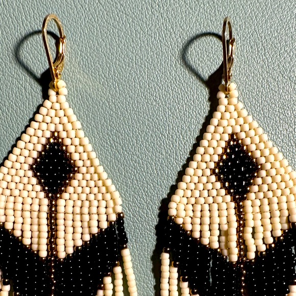 OwldreamDesign beaded earrings - Picture 3 of 3